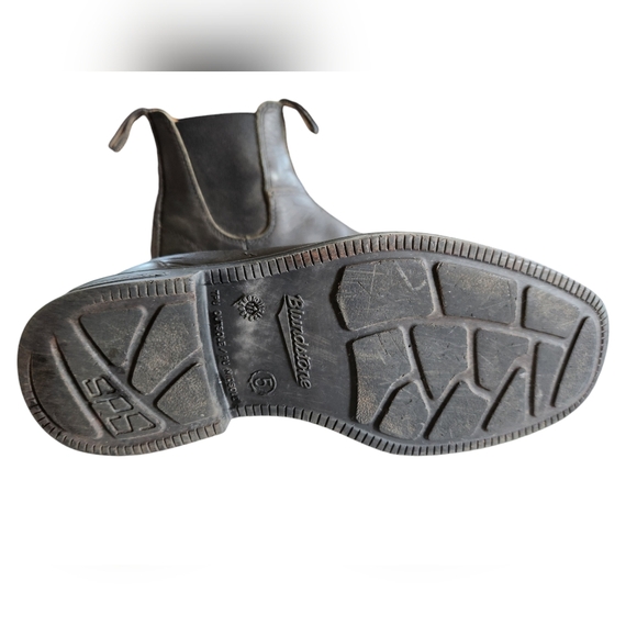 Blundstone Boots - Picture 7 of 8